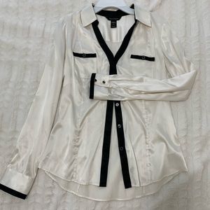 NWOT White House Black Market Silky Stretch Blouse